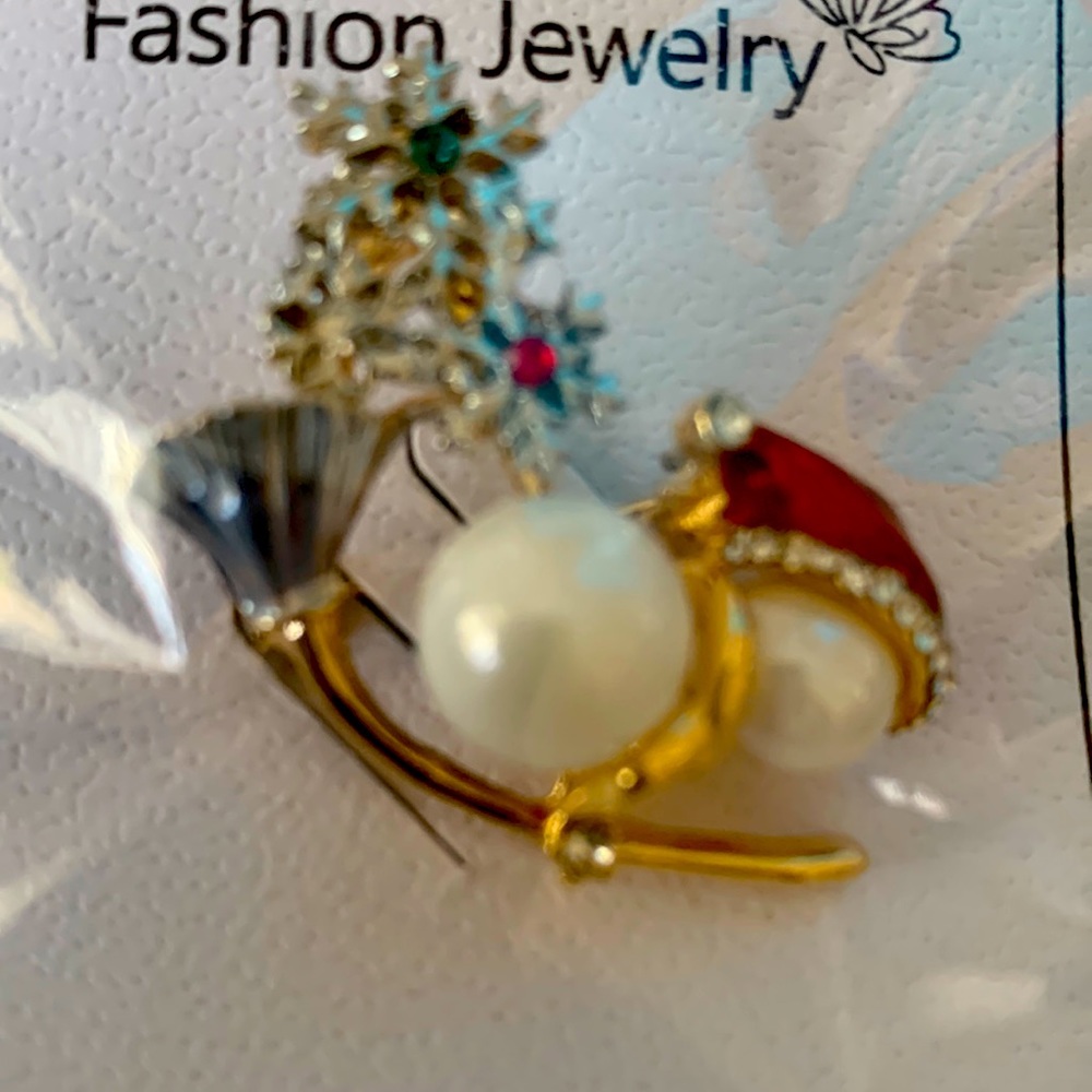 Christmas Brooch